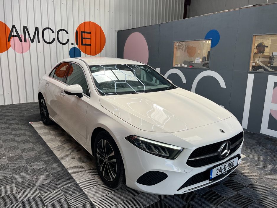 Image for 2024 Mercedes-Benz A Class 2024 MERCEDES-BENZ A200D 2.0 AUTOMATIC / CRUISE CONTROL / 360 CAMERA / ELECTRIC MEMORY & HEATED SEATS / PADDLE SHIFTERS / AMBIENT LIGHTS AND MORE