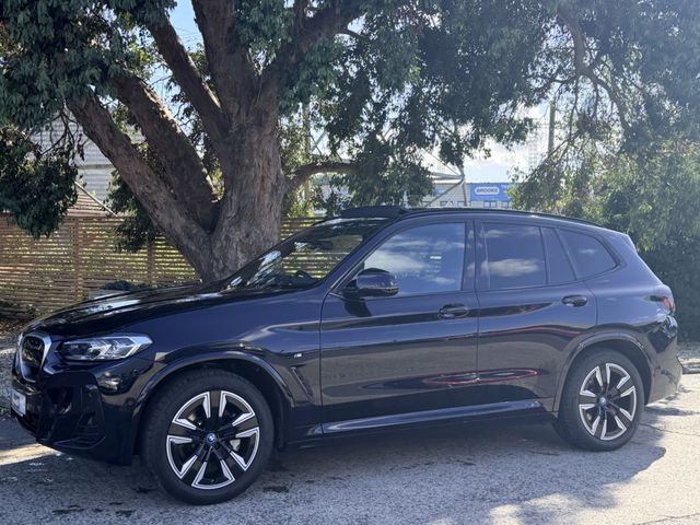 Image for 2025 BMW iX3 M SPORT.2 KEYS. SUNROOF AND DUAL PAN ROOF