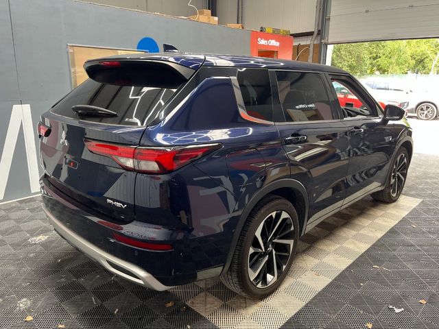 Image for 2022 Mitsubishi Outlander 2022 MITSUBISHI OUTLANDER PHEV P 2.4 AUTOMATIC / CRUISE CONTROL / PARKING CAMERA / ELECTRIC MEMORY & HEATED SEATS / PADDLE SHIFTERS / 7 SEATS OPTION / HEATED STEERING WHEEL AND MORE