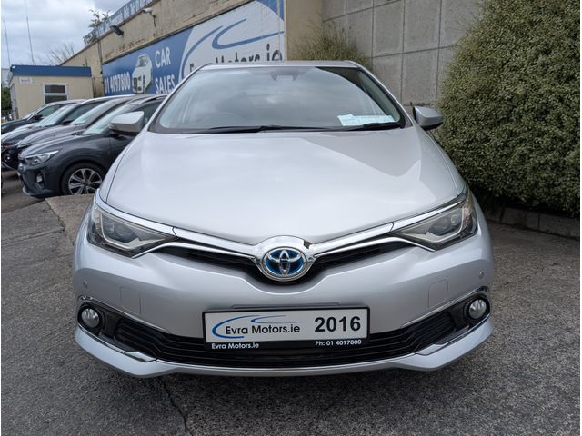 Image for 2016 Toyota Auris AUTOMATIC HYBRID 1.8 PETROL //HALF LEATHER SEATS//KEYLESS ENTRY//