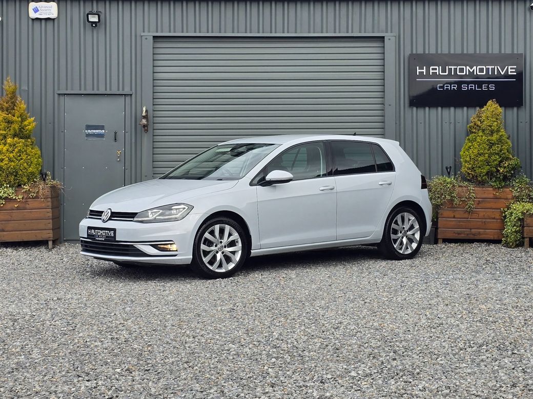 Image for 2017 Volkswagen Golf HIGHLINE TSI DSG