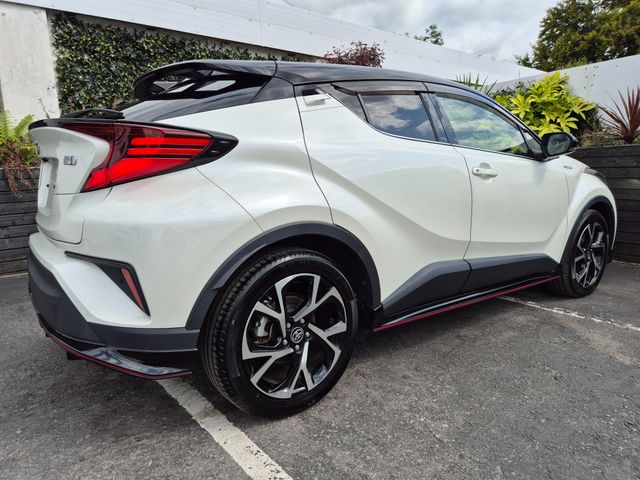 Image for 2020 Toyota C-HR 1.8 HYBRID / SOL G-PACK / TOP SPEC / TAX €160 