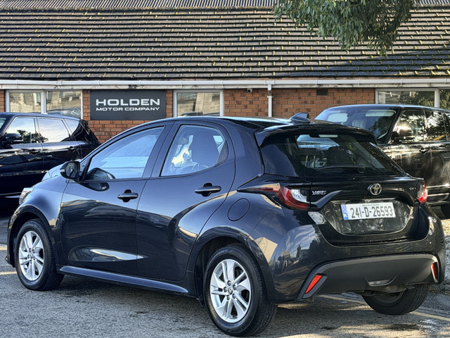 Image for 2024 Toyota Yaris Hybrid 1.5 Luna