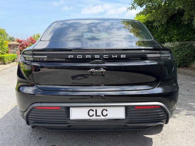 Image for 2025 Porsche Macan EV 