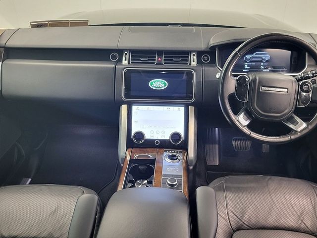 Image for 2021 Land Rover Range Rover 2.0 I4 PHEV 404 PS Vogue