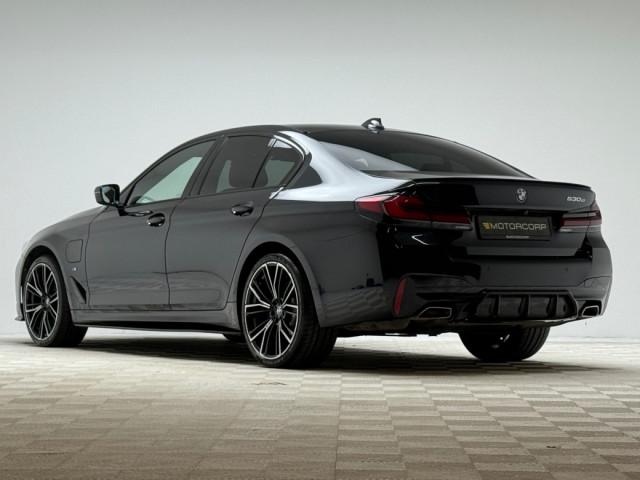 Image for 2021 BMW 5 Series 530E M SPORT