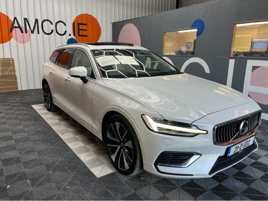 Image for 2021 Volvo V60 €34950 2021 VOLVO V60 RECHARGE PLUG-IN T6 2.0 AUTOMATIC / CRUISE CONTROL / REVERSE CAMERA / ELECTRIC MEMORY & HEATED SETAS / PANORAMIC SUNROOF / APPLE CARPLAY AND MORE