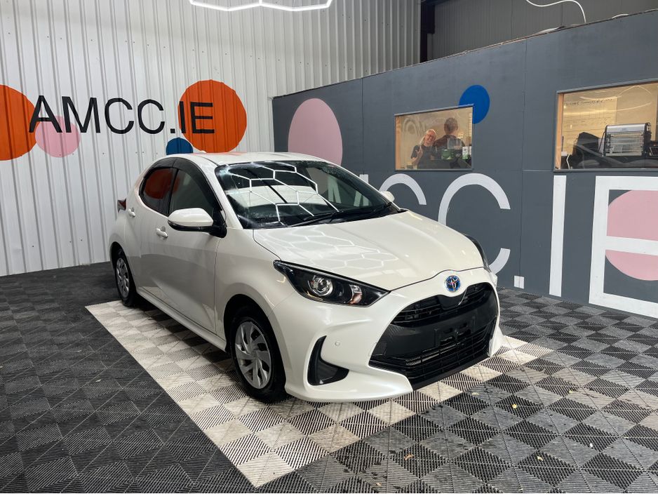 Image for 2020 Toyota Yaris ONLY €16950 YARIS AUTOMATIC 1.5 HYBRID / 83k KMs / REVERSE CAMERA , ADAPTIVE CRUISE & MORE