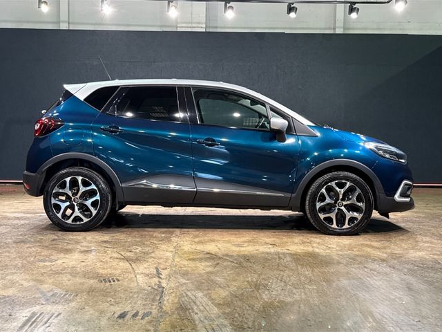 Image for 2018 Renault Captur 1.2 AUTOMATIC INTENSE EDITION - UPGRADED FACTORY ALLOYS - GREEN/SILVER TWO TONE - BLACK HALF LEATHER - REAR CAMERA