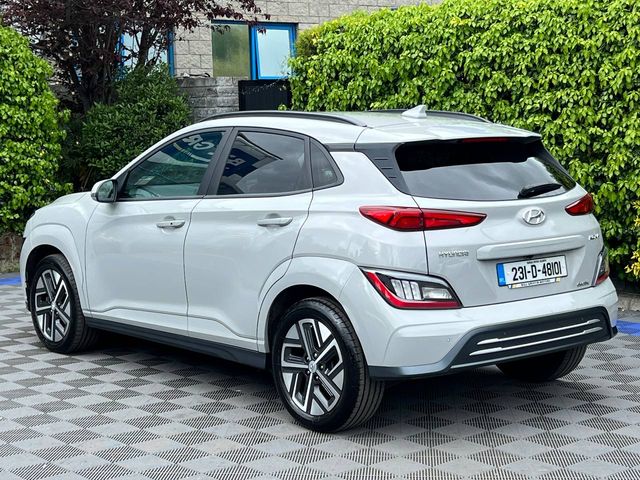Image for 2023 Hyundai Kona PREMIUM 65KWH LONG RANGE // LOW MILEAGE // FULL SERVICE HISTORY // HEATED SEATS