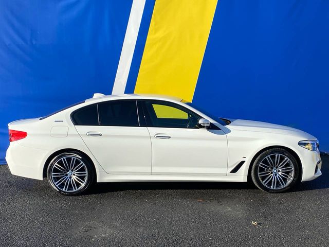 Image for 2018 BMW 5 Series 530e M-SPORT PLUG-IN HYBRID AUTO // FULL BMW SERVICE HISTORY // MASSAGE SEATS // DIGITAL CLUSTER 
