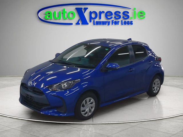 Image for 2021 Toyota Yaris 1.5 HYBRID X Automatic, Reversing camera