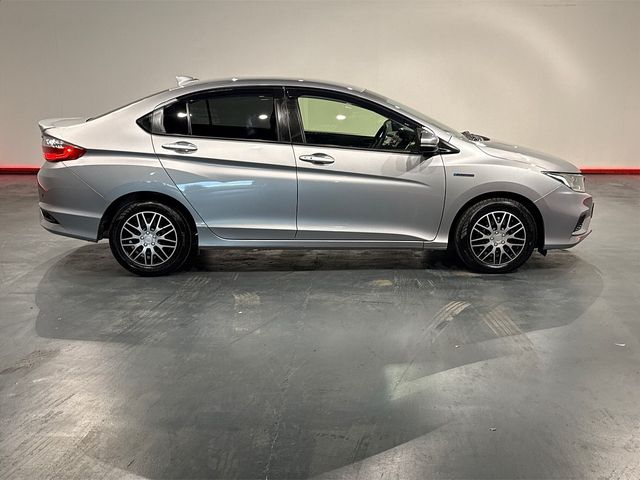 Image for 2019 Honda Grace AUTOMATIC HYBRID 1.5