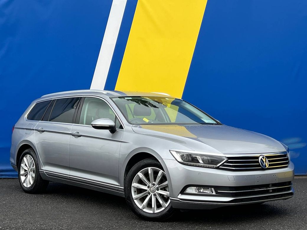 Image for 2018 Volkswagen Passat HIGHLINE VARIANT 1.4 TSI AUTO // LEATHER/ALCANTARA INTERIOR // POWERED BOOT LID // APPLE CARPLAY/ANDROID AUTO