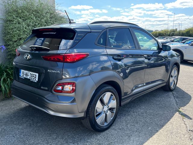 Image for 2019 Hyundai Kona KAUAI ELECTRIC 64KWH //HIGH SPEC//LOW MILES//FULL HYUNDAI HISTORY//FULL LEATHER HEATED SEATS//REVERSE CAMERA//KEYLESS ENTRY//HEATED STEERING WHEEL//