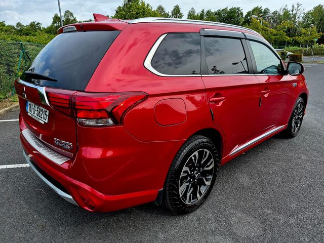 Image for 2016 Mitsubishi Outlander PHEV 2.0L MIVEC 4WD 5-Seater Instyle