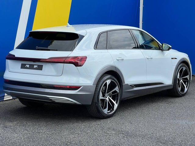 Image for 2021 Audi e-tron 50 QUATTRO // BANG & OLUFSEN // ADAPTIVE AIR SUSPENSION // LEATHER HEATED POWERED SEATS