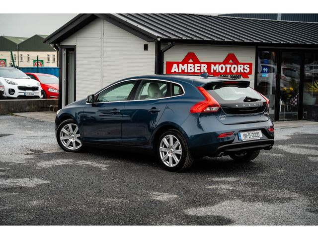 Image for 2019 Volvo V40 