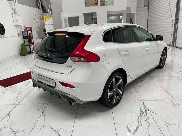 Image for 2016 Volvo V40 D2 (120hp) R-Design Edition