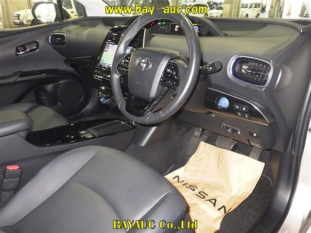 Image for 2019 Toyota Prius COMING SOON / HYBRID / AUTO 