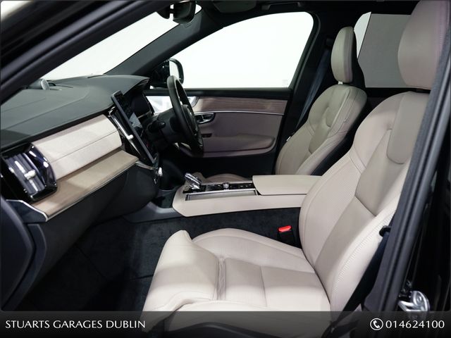 Image for 2025 Volvo XC90 ULTRA DARK PHEV XC90 T8 7 SEATS, ONYX BLACK METALLIC WITH CARDAMOM LEATHER, 21” DIAMOND CUT ALLOYS, AIR SUSPENSION, BOWERS AND WILKINS 
