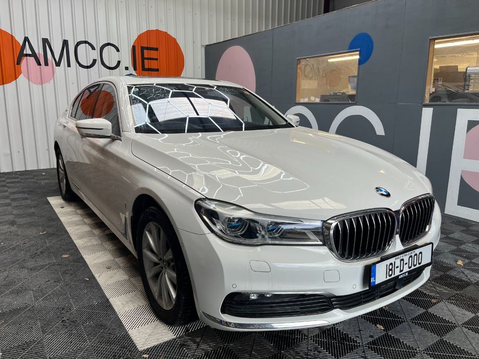 Image for 2018 BMW 7 Series 2018 BMW 740E iPERFORMANCE 2.0 AUTOMATIC / CRUISE CONTROL / 360 CAMERA / ELECTRIC MEMORY HEATED & MASSAGING SEATS / PANORAMIC SUNROOF / AMBIENT LIGHTS / HEATED REAR SEATS AND MORE