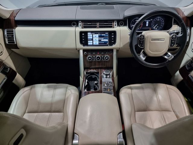 Image for 2015 Land Rover Range Rover ** 3.0 TDV6 VOGUE ** STUNNING SUV ** NEW NCT ** HIGH SPEC ** 