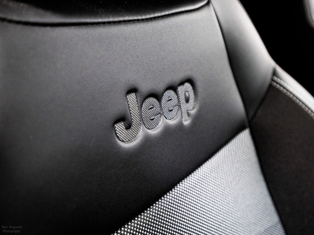 Image for 2025 Jeep Avenger E-Summit 54kWh 155HP