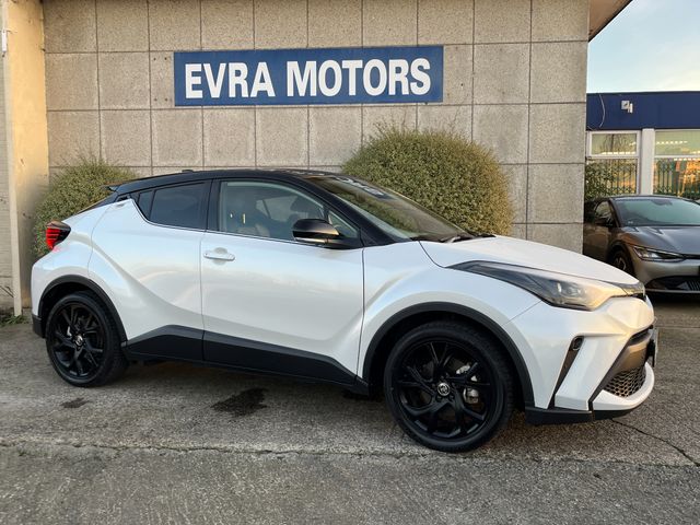 Image for 2023 Toyota C-HR SOL HYBRID AUTOMATIC 1.8 PETROL //LOW MILES//HIGH SPEC//360 PARKING CAMERAS//ADAPTIVE CRUISE CONTROL//KEYLESS ENTRY//