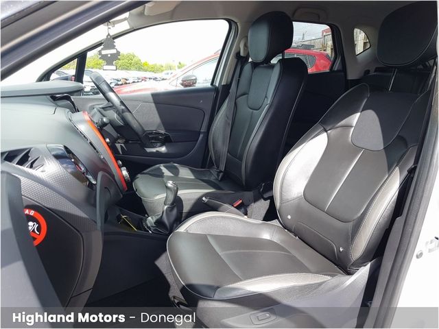 Image for 2017 Renault Captur dCi 90 SIGNATURE X NAV
