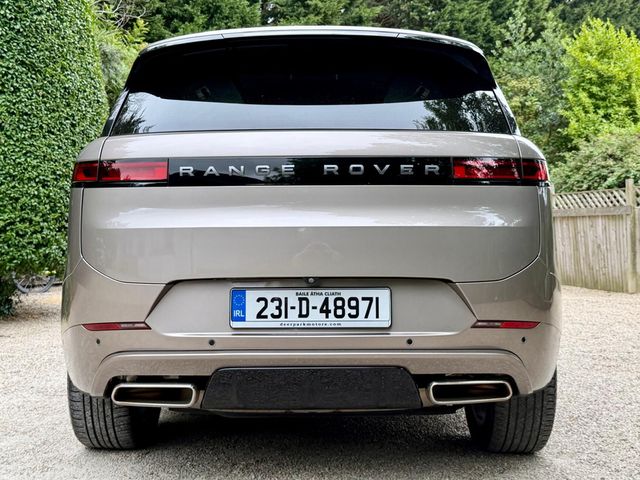 Image for 2023 Land Rover Range Rover Sport P440 SE 