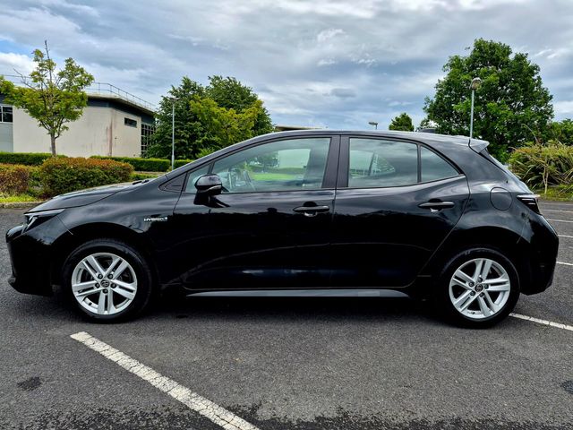 Image for 2022 Toyota Corolla 1.8 Hybrid Luna Hatchback