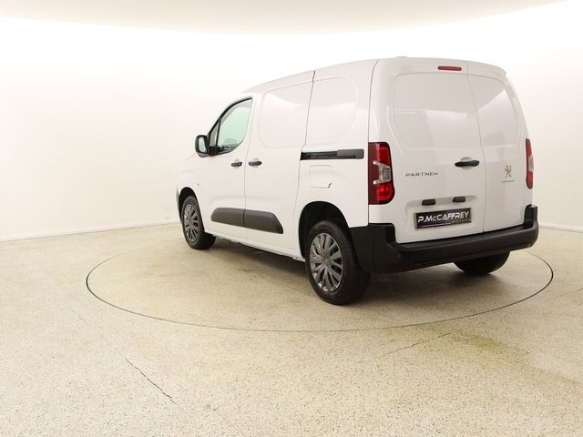 Image for 2022 Peugeot Partner 