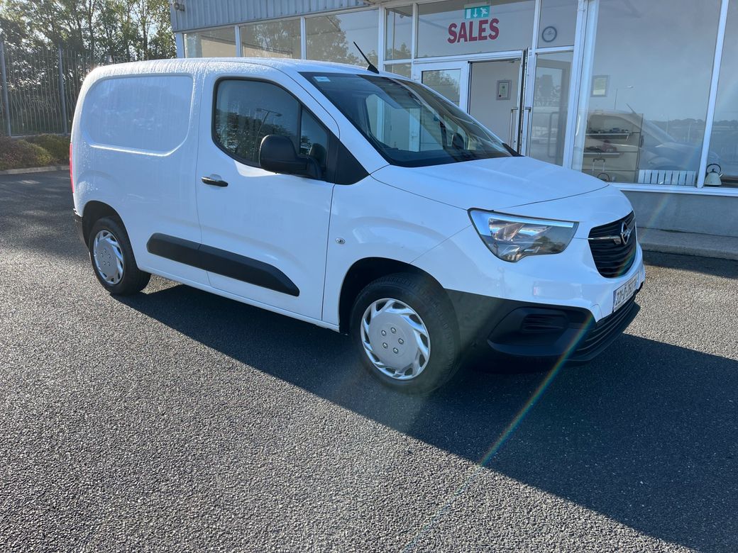 Image for 2022 Opel Combo L1h1-1.5 100ps-dsl-6sp-my22 5D