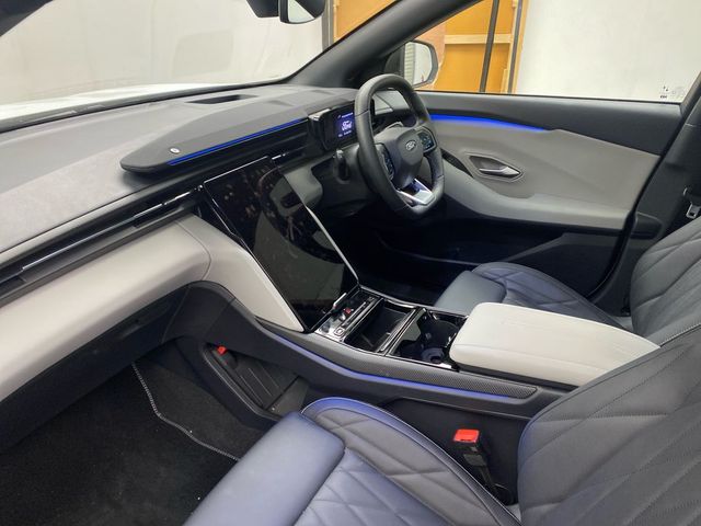 Image for 2026 Ford Explorer Premium 77kWh Extended Range RWD