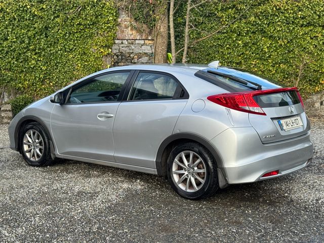 Image for 2014 Honda Civic 1.4 I-vtec ES 4DR 6 Speed Manual