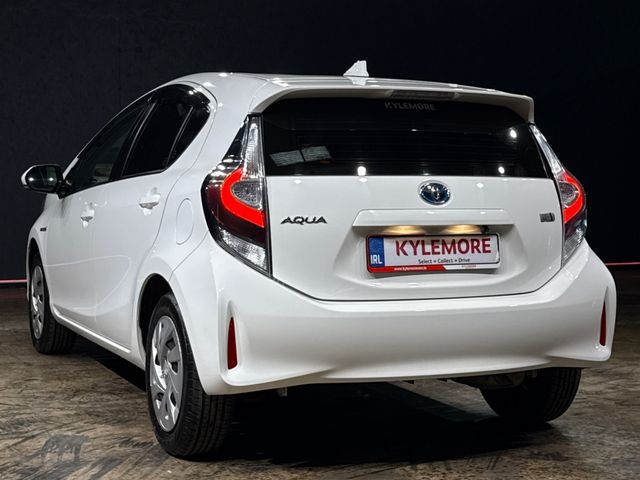 Image for 2019 Toyota Aqua 1.5 AUTO HYBRID - HEATING/ AC CONTROLS - BLUETOOTH AUDIO
