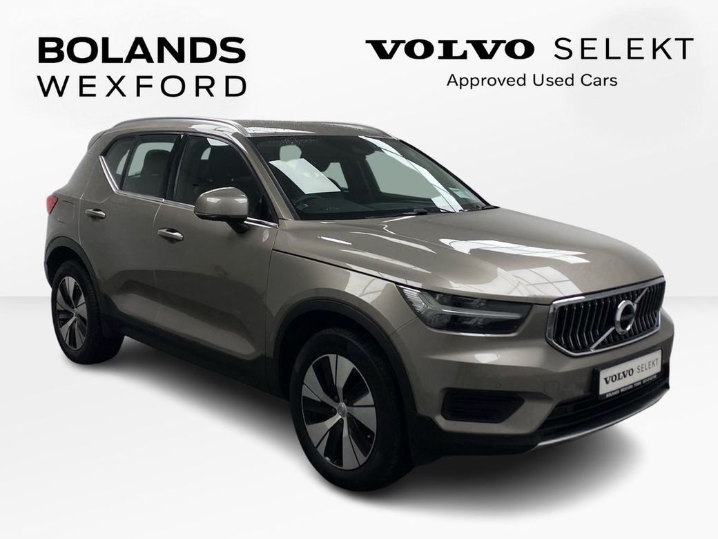 Image for 2022 Volvo XC40 PHEV T4 (197hp) Insciption Exp FWD