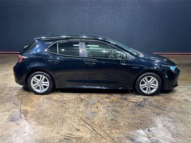 Image for 2019 Toyota Corolla 1.8 SPORT HYBRID G MODEL AUTOMATIC - FACTORY ALLOYS - TOYOTA SAFETY SENSE - CRUISE CONTROL - REAR CAMERA