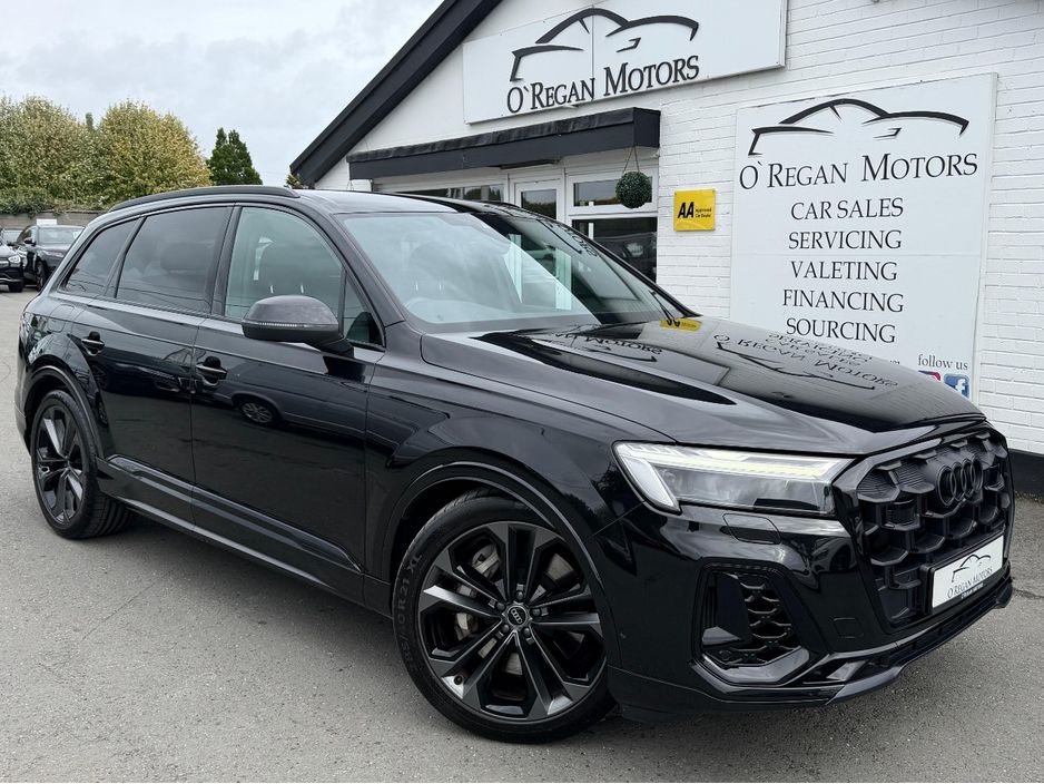 Image for 2024 Audi Q7 (242) 55 TFSI-E S-LINE **BLACK EDITION**