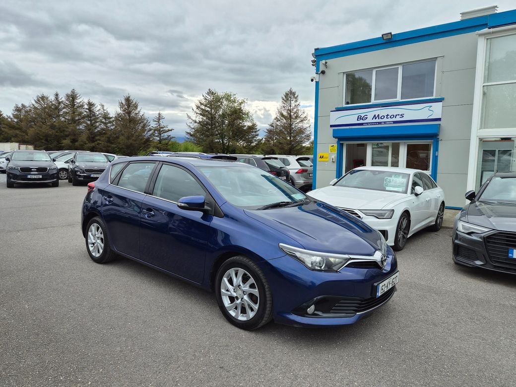 Image for 2015 Toyota Auris 1.6 D4D Business EDT TSS 110BHP 5DR