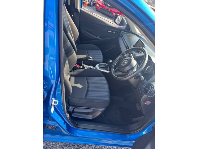 Image for 2016 Mazda Demio 