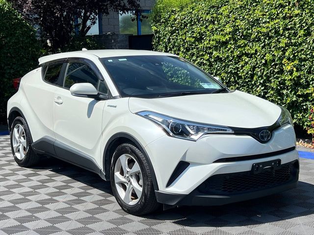 Image for 2019 Toyota C-HR 1.8 HYBRID AUTO // REVERSE CAMERA // ADAPTIVE CRUISE CONTROL // 17" ALLOYS 