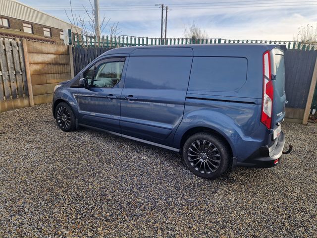 Image for 2019 Ford Transit Connect Limited LWB 1.5 120PS M6 3DR