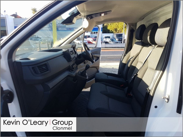 Image for 2024 Renault Trafic TRAFIC LL30 BUSINESS BLUE DCI 130