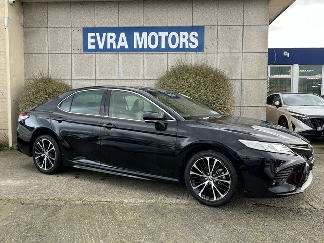 Image for 2020 Toyota Camry WS AUTOMATIC HYBRID 2.5 PETROL //HEAD UP DISPLAY//REVERSE CAMERA//HALF LEATHER SEATS//KEYLESS ENTRY//ADAPTIVE CRUISE CONTROL//