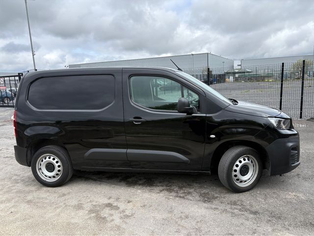 Image for 2024 Peugeot Partner PROFESSIONAL PLUS 1.5