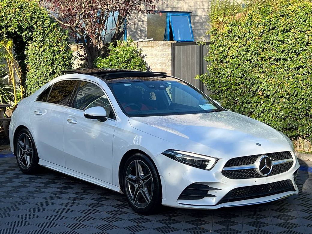 Image for 2020 Mercedes-Benz A Class A180 AMG-LINE PREMIUM PLUS ** MASSIVE SPEC ** // PANORAMIC SUNROOF // TWO TONE LEATHER POWERED HEATED SEATS // HIGHEST AMG SPEC ON THE MARKET