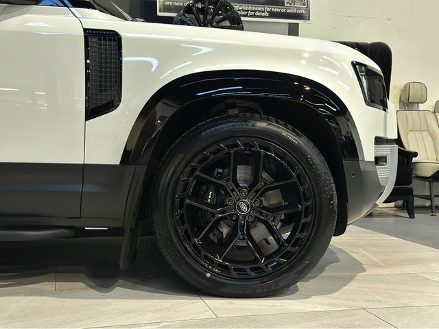 Image for 2025 Land Rover Defender 110 PHEV 5DR AUTO