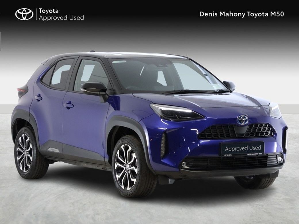 Image for 2024 Toyota Yaris Cross Luna Sport Hybrid